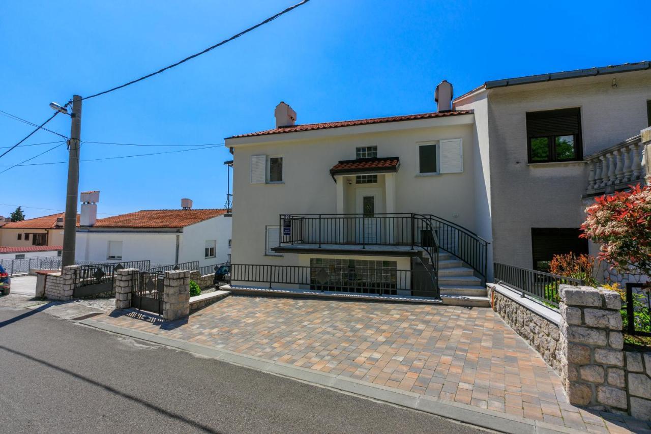 Apartment Mira Crikvenica Exterior foto