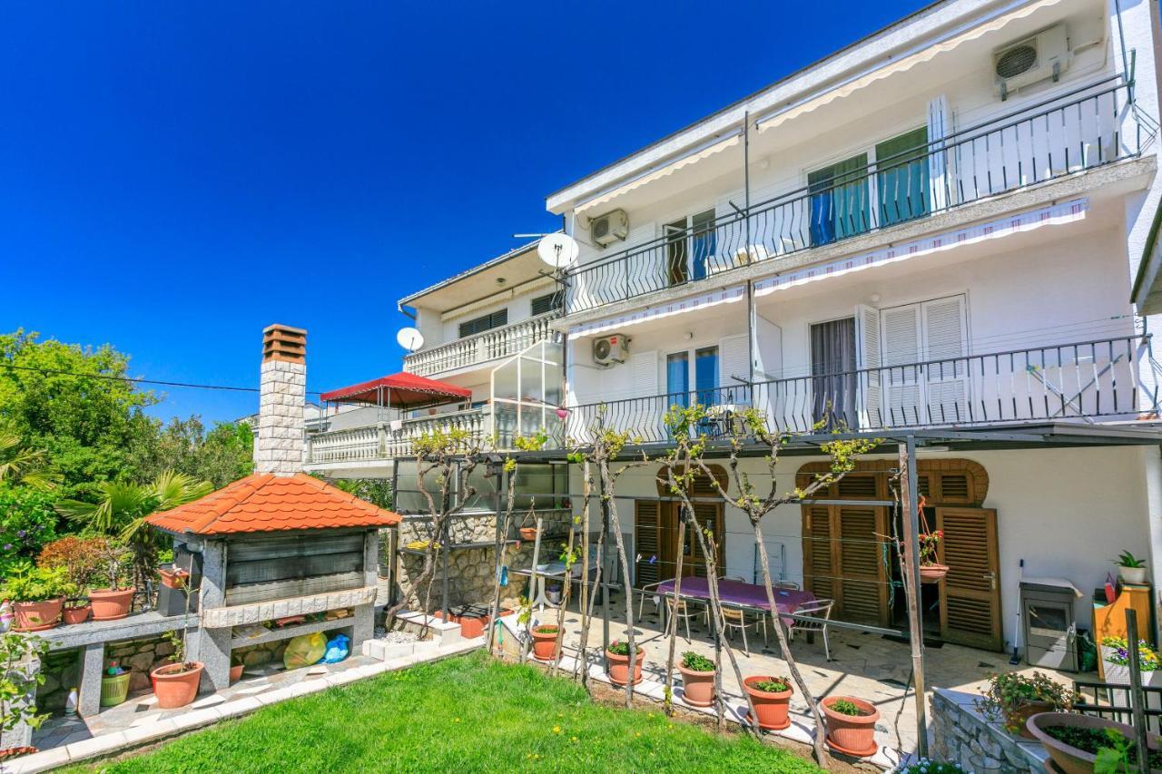 Apartment Mira Crikvenica Exterior foto