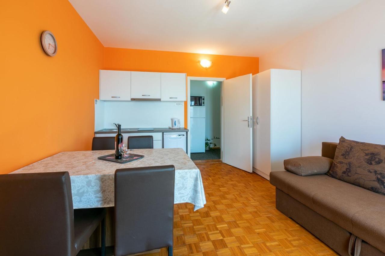 Apartment Mira Crikvenica Exterior foto