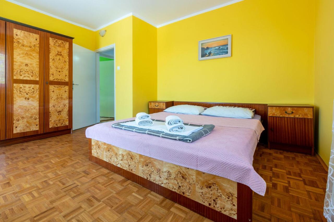Apartment Mira Crikvenica Exterior foto