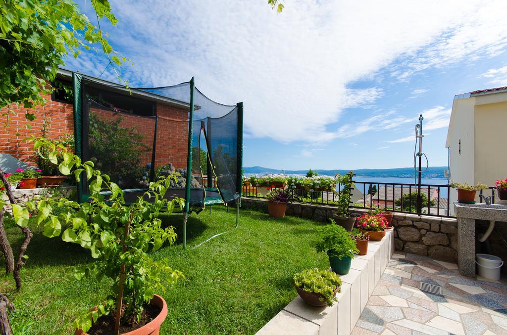 Apartment Mira Crikvenica Exterior foto
